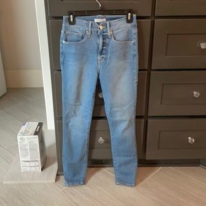 Good American Good Legs Crop